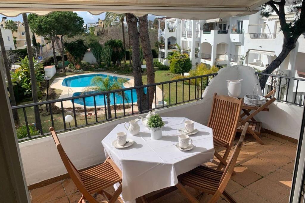 Oasis Sun Beach Costa Del Sol Estepona Exterior photo