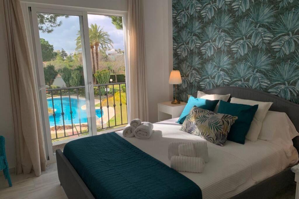 Oasis Sun Beach Costa Del Sol Estepona Exterior photo